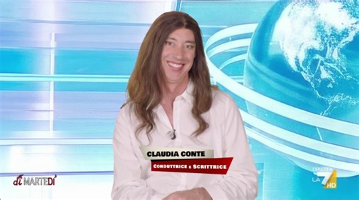 L'intervista alla giornalista Claudia Conte secondo Luca e Paolo