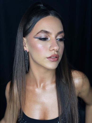 Expert Makeup Tutorial for Perfect Brows