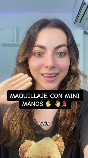 101K views · 1.5K reactions | Recuerdo viejo de cuando me hice el makeup con MINI MANOS 駱✋ #reels #makeupchallenge #makeupviral #makeup #funnymakeup | Cande.copello | Facebook