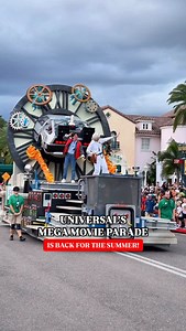 Universal Studios Orlando’s “Mega Movie Parade” is back for the summer after debuting last year! The parade includes ICONIC Universal floats from, Back to the Future, E.T., JAWS, Jurassic Park… and more! #universalorlando #universalstudios #backtothefuture #jaws #themepark | Patrick Dougall
