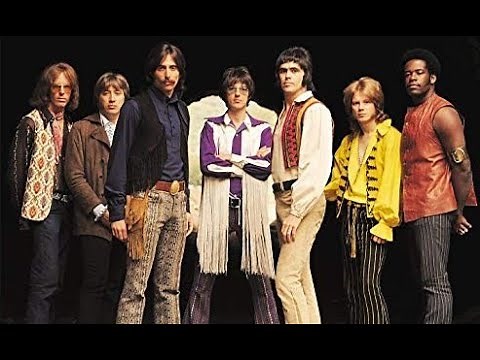 THREE DOG NIGHT - One / DANNY HUTTON - Roses And Rainbows - stereo