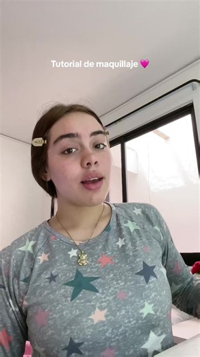 Tutorial de maquillaje con Valentina Cano