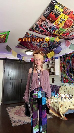 Bohemian Chic Outfit Inspo: Hippie Vibes