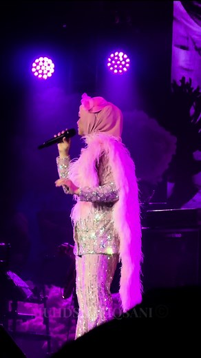 - BUKAN CINTA BIASA 😍 // Konsert Cinta di Awan @Siti Nurhaliza 💖 #CintaDiAwan #LoveIsInTheSky #konsertcintadiawansitinurhaliza #SitiNurhaliza #CTDK #SitiZoners #ArenaOfStars #GentingHighlands #fyp #viral #fenomenasitinurhaliza2024 #SNLegacy #BukanCintaBiasa