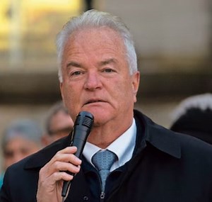 McMahon’s Fear Fraud Scandal: Felony Free Speech or Perjury by a Politician?