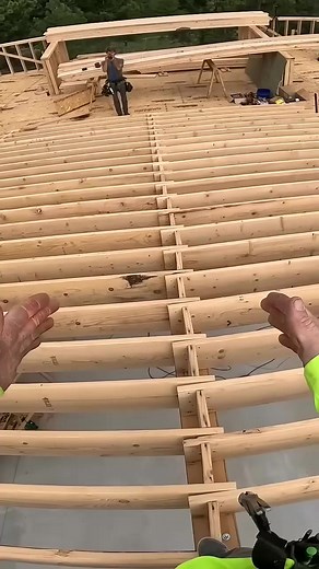 one way to find square on a roof that has no right angles #carpentry #construction #framing | Colton Martinez