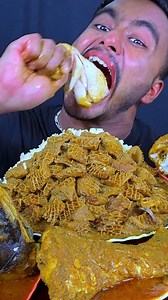 Chicken Eating | SumonEats