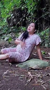 9 months pregnant woman gave birth alone by the river