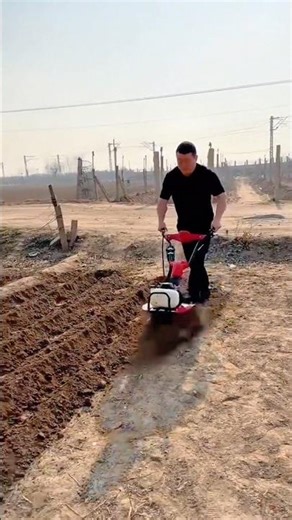 Efficient Soil Tilling Demonstration Using a Compact Farming Machine