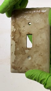 495K views · 3.2K reactions | Transforming a FILTHY Light Switch #CleaningHacks #cleaningmotivation #cleaningtransformation #Cleaning | Clean That Up | Facebook