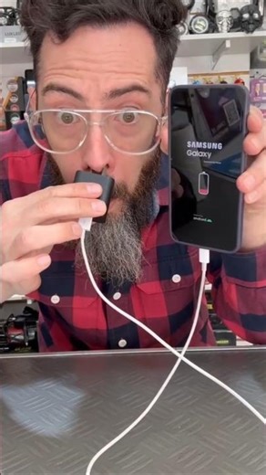 se puede cargar un celular con estática y la nariz? truco, mito o realidad? #fake #fun #funny