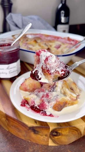 S A M B A L S H A W on Instagram: "HWC - Steal this if you want a quick fix pudding Who is racing to the @coopuk now? Thank you Castle Road Coop in Salisbury😀 This is an assemble job with minimum effort and maximum taste. All the raspberries and all the doughnuts with a zesty custard twist! RECIPE * butter for the baking dish * 8 raspberry jam doughnuts * 200g raspberries * 500ml shop-bought fresh or tinned custard * 250ml milk * 150g lemon curd out of a jar and leave it to soak for 30 mins Lit