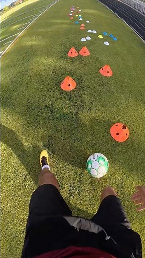BASIC BEGINNER footwork tutorial🔥to improve dribbling #soccer #footballskills #football #skills