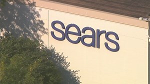 Sears in Woodfield Mall to close; site is last of company's large department stores in Illinois