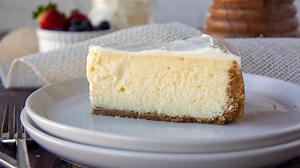 Copycat Cheesecake Factory Cheesecake Recipe - Mashed