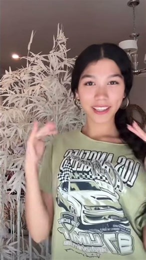 Brooks Kissing Txunamy on Live