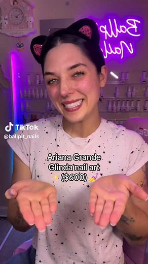 These nails left me speechless😶 💅 Would you pay $600 for these? #nailart #glinda #arianagrande #glindathegoodwitch