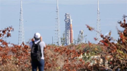 NASA delays astronaut moon mission again after new rocket problem