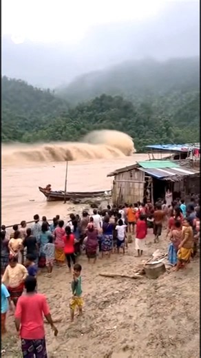 Flash floods caught on camera #disasterstrucks #fyp #viral #reels | Disaster Strucks
