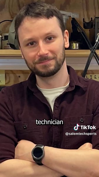 Another custom gaming #pc is in my #computer repair shop for overheating! But this time, it's because their MSI AIO failed! Using liquid cooling #technology is a great way to keep your CPU cool, but it's not perfect. This #tech also has it's problems just like I found out with my MSI MAG CORELIQUID. But you still need to clean these often because all that dust gets stuck in the radiator and can increase temps! #techtok