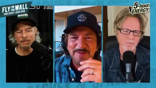 Rocker Says Martin Short Roasted Him Into Quitting Smoking