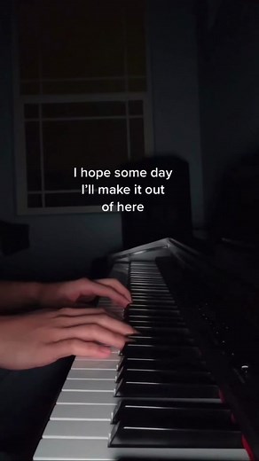 K a r l o (@karlogutierrez)’s videos with original sound - K a r l o