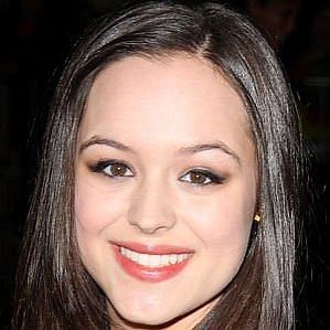 Hayley Orrantia Boyfriend 2026: Dating History & Exes - CelebsCouples