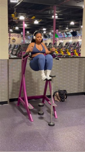 Coach Cookiee 💜 | Ultimate core finisher…. 3 sets each, doing each move from start to finish makes one set. TRY IT AND THANK ME LATER 🔥🔥 #core... | Instagram