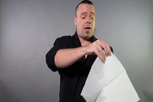 【魔术教学】2011 近景 Minotaur The Final Issue by Dan Harlan