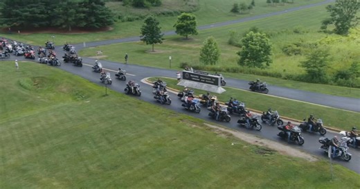 Combat motorcycle veterans group visits Kentucky Vietnam Veterans Memorial