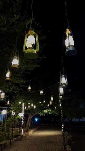 Aaram aata hai didar se tere… 💖🌙 || Ik Lamha ~ || #lyrics #love #shorts #hindisong