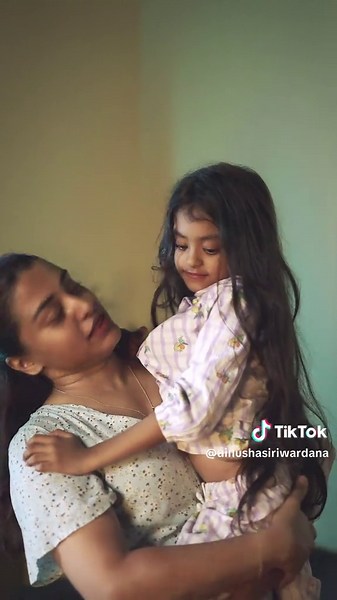 එයා ආයේ අම්මිත් එක්ක දොයිය ගන්න එන්නේ නෑලූ..🥹🥹 #dreamkitchen #tiktokviral #kidsbed #birthdaygift #creator @Woody Interior
