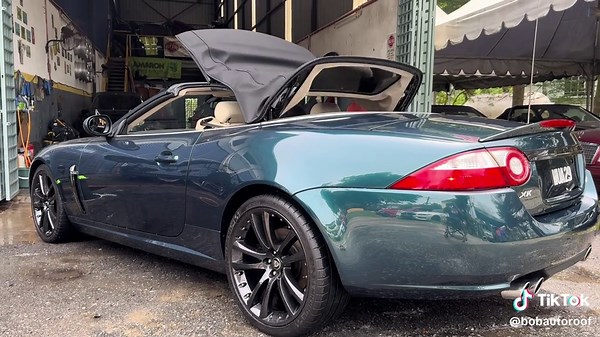 Jaguar XK Convertible #jaguar #xkconvertible #convertible #cabrio #fyp