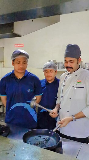 113K views · 9.5K reactions | Leddle चलाने का तरीका। How to operate a Leddle. , , , , #leddle #Dabbu #fbpost2025シ #fbyシvideo #instagramreels #foryouシ #instareels #facebookviral #fb #insta #cheflife #instagram | Pradip Khatua | Facebook