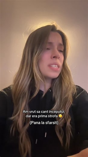 Alexandra Serenada Sîrghi on Instagram: "Primiti cu colindul? Mai repet pana de Craciun, promit #fyp #christmas #mariahcarey #alliwantforchristmas"