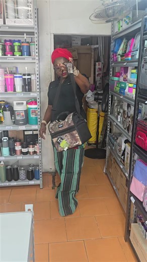 Igloo 16 Can Gripper Soft Cooler Bag N85,000