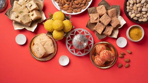 What Happens When You Eat Dessert After Dinner? Know From Expert