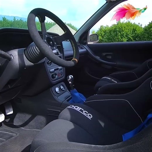 This 90s Hot Hatch Didn’t Chase Speed — It Chased Feel ❤️