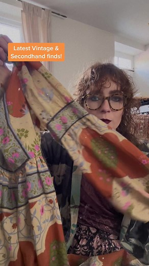 Latest vintags & secondhand finds! #vintage #vintagevibes #vintageaesthetic #vintagestyle #bohemianfashion #vintagefinds #secondhandfinds #secondhandstyle #vintageclothing #shopvintage #shopsecondhand