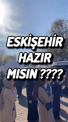 MEHTAP ÖZDEMİR on Instagram: "Eskişehir harika bir festival bizi bekliyor 🫶🤩 3-7 Aralık tarihlerinde Eskişehir’de Moda ,lezzet ,eğlence dolu festivalde buluşalım 🥰🥰 @_moda_gunleri #reklám . . . . . #eskişehir #eskişehirmoda #moda #festival #festivaleskişehir #modalezzet #cumhuriyetmeydani #hedi̇yeli̇k #zuccaciye #yöreselürün #yöreselezzetler #etkinlik #eskişehirdeyaşam #indirim #gezelimgorelim #eskişehirkonser #şehiretkinliği #eglencezamani #reelskesfet #viral"