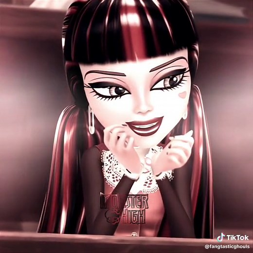 Why Do Ghouls Fall in Love? Exploring Draculaura's Fangtastic World