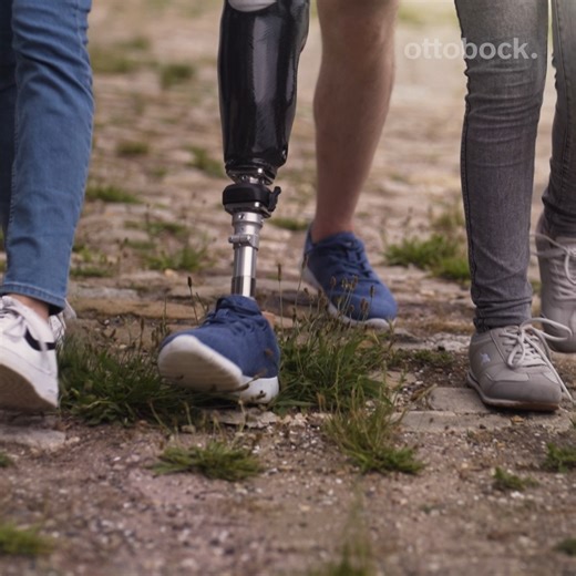 選擇🦶 Taleo Side Flex 義肢腳的優點： 🔹提升平衡感與安全感 🔹減少膝關節負擔並提升接受腔舒適度 🔹降低代償性動作 🔹讓使用者能更放鬆地站立 🔹行走變得輕鬆又省力 Why choose the Taleo Side Flex Foot? 👣 User Benefits : 💠 increases perception of balance & security 💠 reduces stress on the knee and improves socket comfort 💠 fewer compensation movements 💠 enables relaxed standing 💠 easy and effortless walking #Ottobock #TaleoSideFlex #Taleo #Prosthetics #ProstheticFoot #義足 #義肢 #義肢腳 #prosthetic #義肢装具 | Ottobock