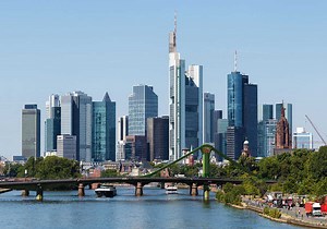 Städtereise Frankfurt am Main: Günstige Bahn & Hotel Angebote ab 79€