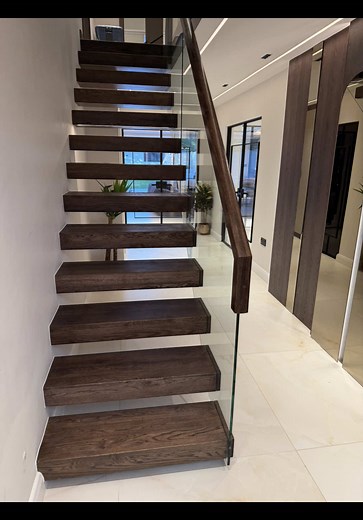 Helical Floating Staircase Ideas for Luxury Homes