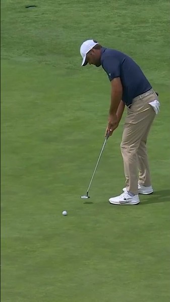 Here we go! Scottie’s second round at Shinnecock begins with birdie.