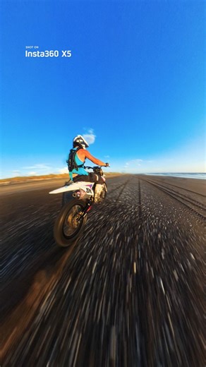 what the 😳 📸 shot on the @insta360 X5 with @movmaxglobal backpack mount check the link in my bio and grab one for yourself 🔥 📸 use code: STR1KE at checkout for a free motorcycle kit ❤️🔥 @insta360 @insta360motorcycling - - #dirtbike #yz450f #insta360 #insta360x5 #insta360setup | STR1KEStudioz