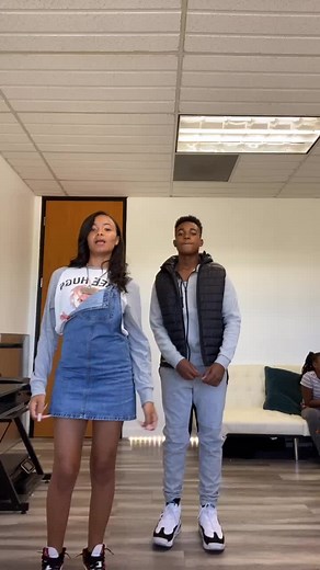 @brooklynqueen3 STREAM B-rock