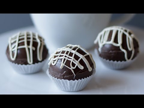 How to Make Hot Chocolate Bombs | Homemade Cocoa Bombs Recipe