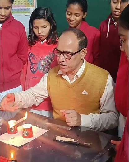 Explore the burning candle. Science activity.