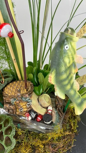 We ❤️ creating custom arrangements for loved ones! Who doesn’t love a fishing theme? #fishing #fishingtheme #fishingthemeparty #fishingaddict #fishinglifestyle #fishinglovers #fishinggirl #custombouquet #customflowers #flowers #flowersofinstagram #flowershop #wichitaflorist #tilliesflowers | Tillies Flower Shop